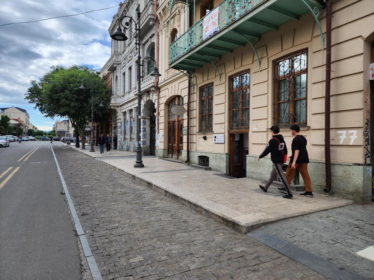 Gala Hostel Tbilisi Exterior photo
